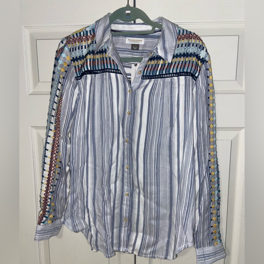 Anthropologie blouse - pilcro - size medium - never worn - tags still on